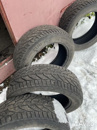 Tigar SUV Ice 215/60 R17