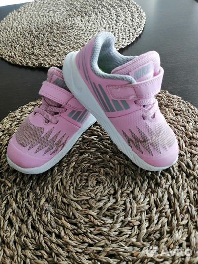 Кроссовки Nike