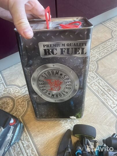 Радио управляемая машина на нитрометаноле