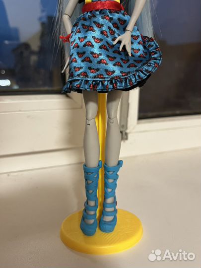 Кукла Монстер Хай Гулия Йелпс