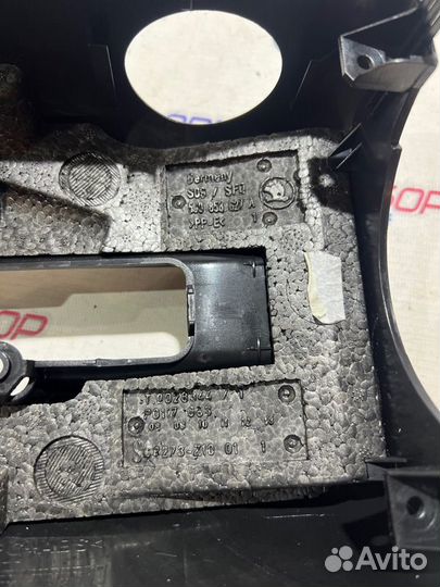 Кожух рулевой колонки Skoda Fabia 2 1.2 CGP 2010