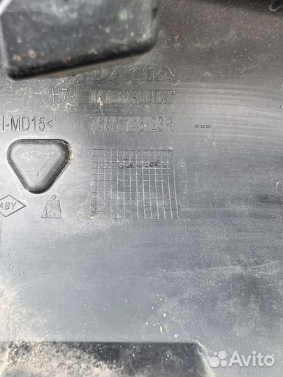 Порог пластиковый Renault Duster 1