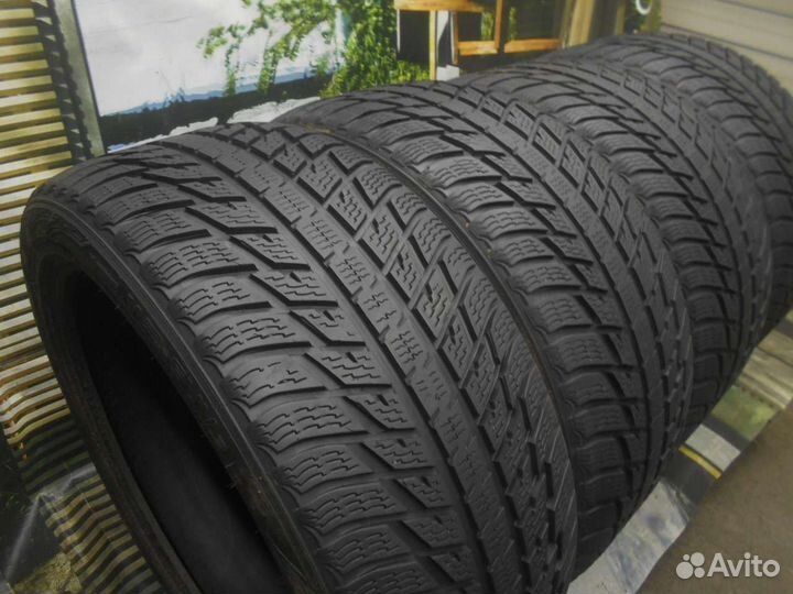 Nokian Tyres WR SUV 3 295/35 R21 и 265/40 R21