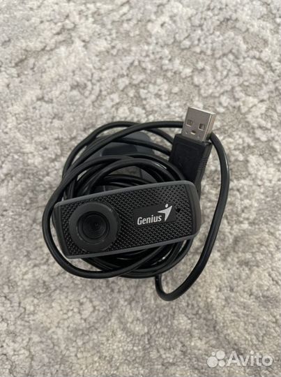 Веб-камера Genius