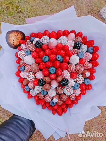 Клубника в шоколаде букеты наборы