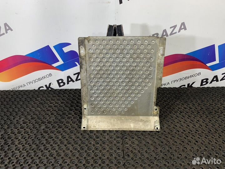 Защита глушителя верхняя