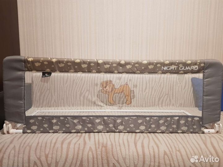 Детский защитный бортик