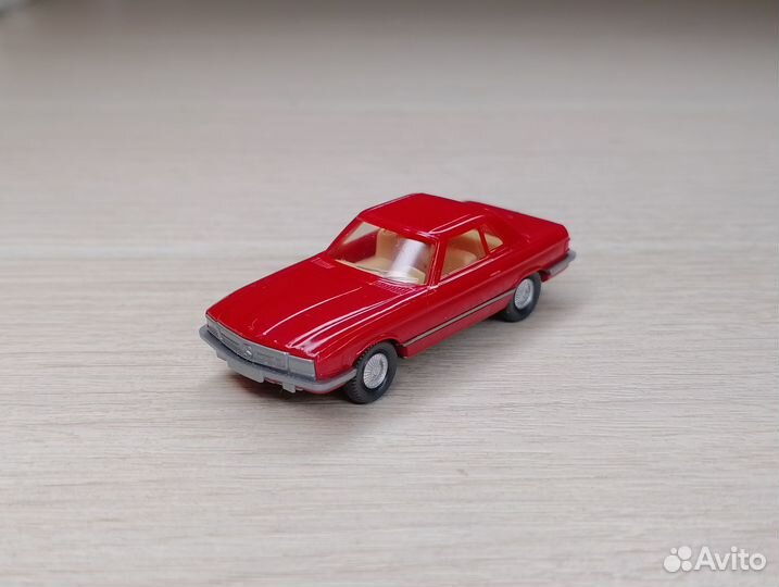 A29.4) Mercedes-Benz SLC350 (C107) 1971-1989