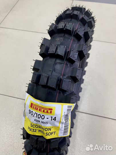 Мотошина 90/100-14 Pirelli Scorpion MX32 Mid Soft