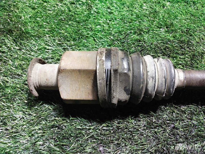 Полуось передняя правая Renault Logan II