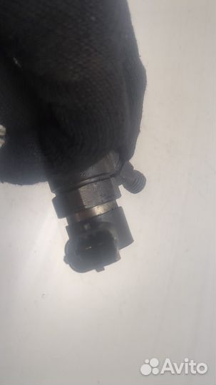 Форсунка топливная Volvo XC90, 2005