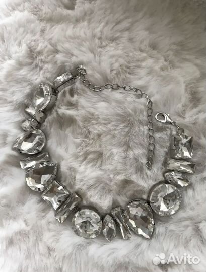 Колье чокер на шею