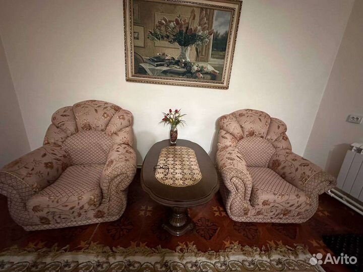 Диван и 2 кресла