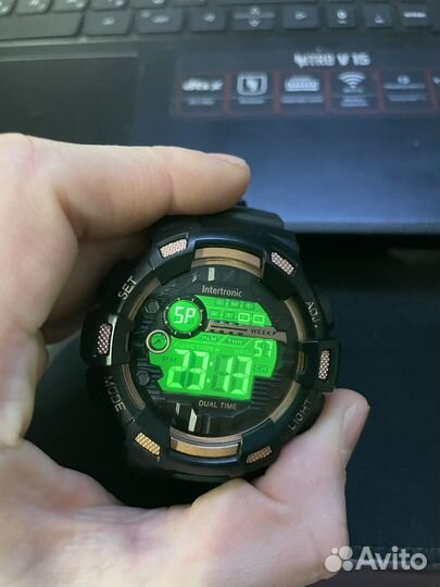 Наручные часы