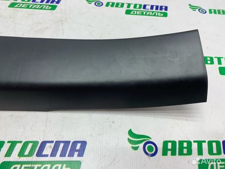 Накладка порога задняя правая Mazda 3 BP PE / P5