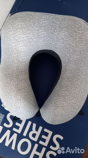 Подушка ортопедическая с эффектом памяти в самолет