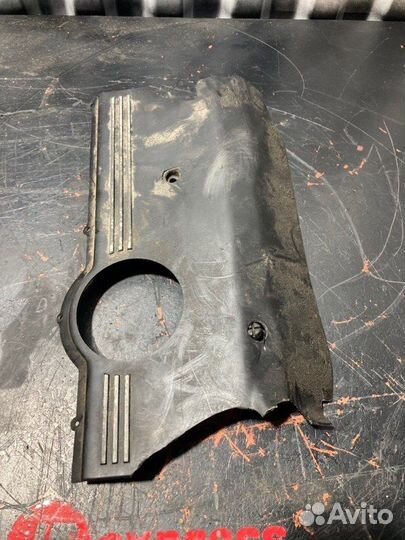 Декоративная крышка двигателя правая Audi A6 C5