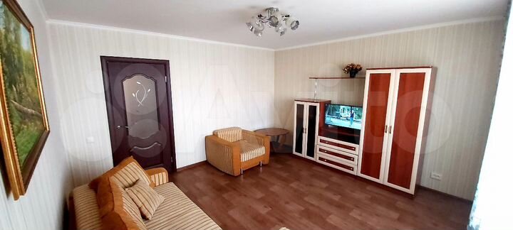 2-к. квартира, 60 м², 3/10 эт.