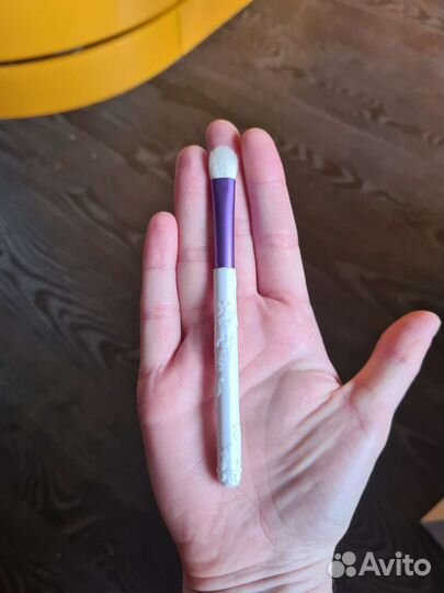 Плоская натуральная кисть Manly pro