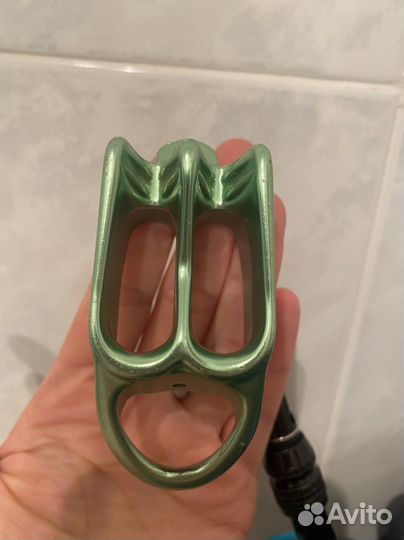 Страховочно спусковое устройство