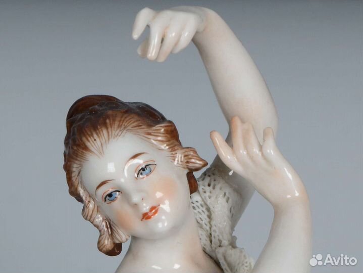 Фарфоровая статуэтка. Volkstedt. Германия