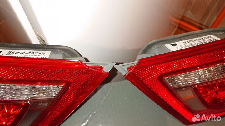 Задние фонари Веста, в крышку багажника