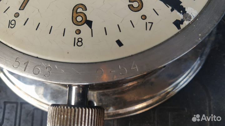 Часы карабельные