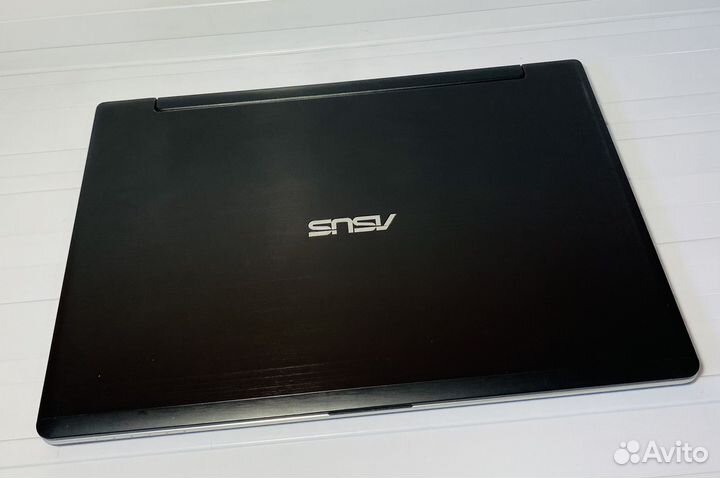 Ноутбук asus core i5/1tb/8gb/2gb video/игровой