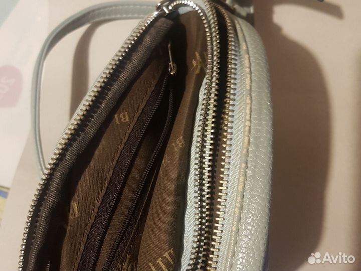 Клатч новый с длинной ручкой