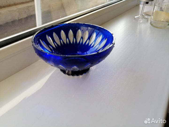 Ваза для фруктов цветное стекло