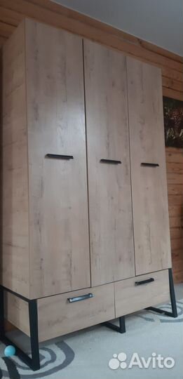 Шкаф для одежды бу