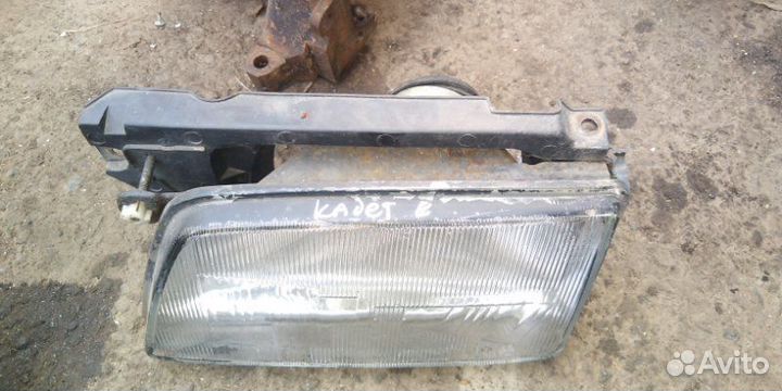 Фара левая Opel Kadett E