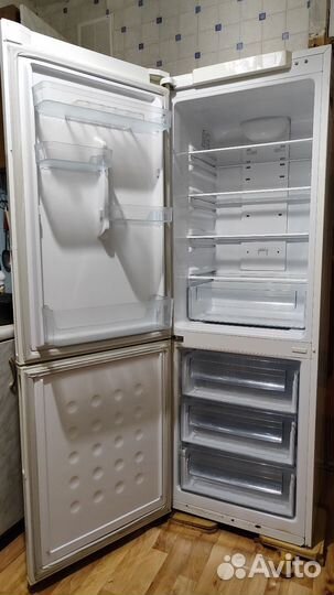 Холодильник Samsung No Frost