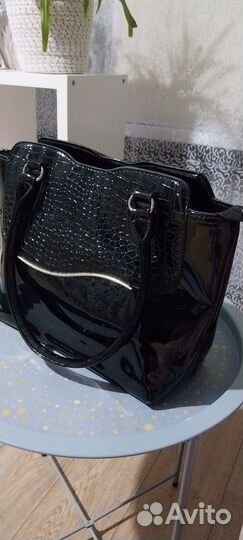 Сумка женская лакированная