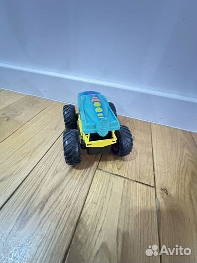 Машинка на пульте Hot wheels Monster truks