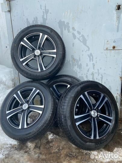 Pirelli Cinturato P1 65/65 R15 92ZR