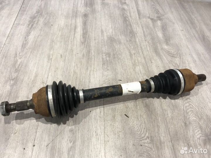 Привод передний левый Peugeot 308 EP6 2010