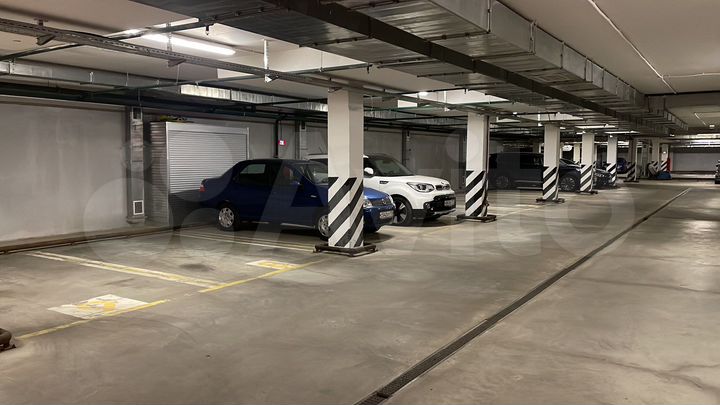 Машиноместо, 16 м²