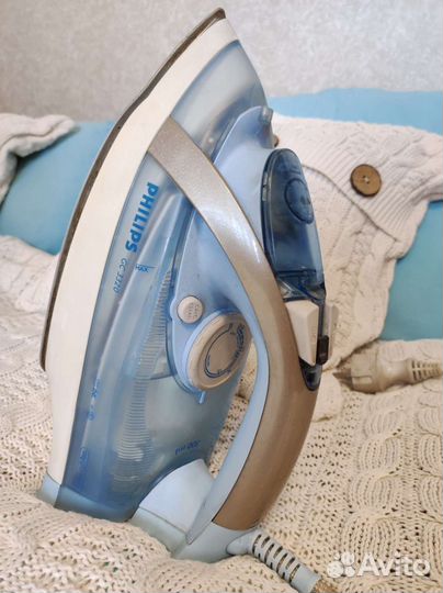 Утюг Philips GC3320, 2300Вт, голубой/ белый