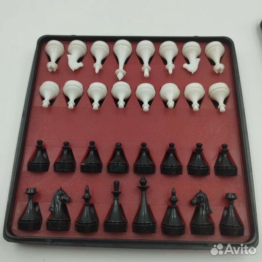 Дорожные магнитные шахматы. СССР