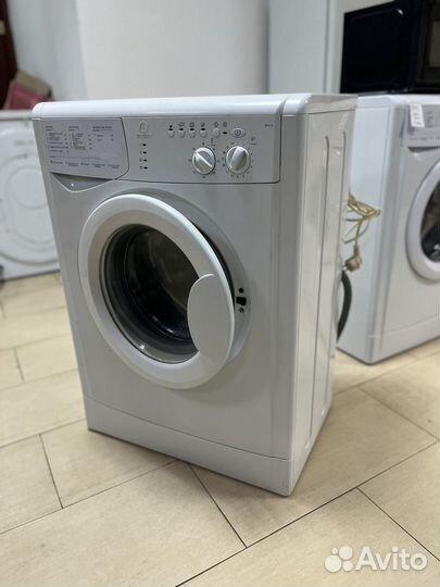 Стиральная машина indesit 5 кг. Гарантия