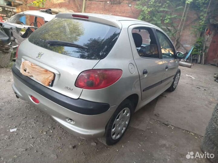 Peugeot 206 кузов по частям