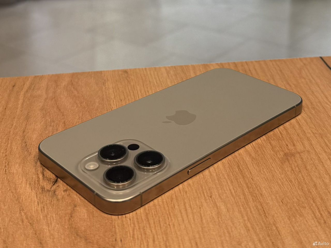 iPhone 15 Pro Max, 256 ГБ, SIM + eSIM