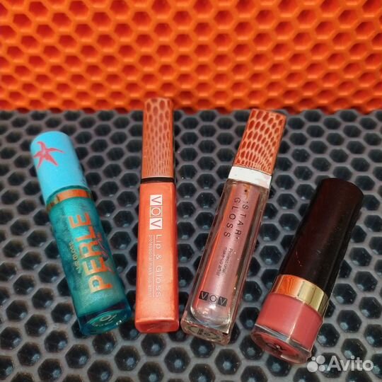 Лаки для ногтей, блеск для губ, помады
