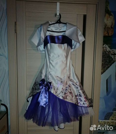 Платье нарядное р.42-44