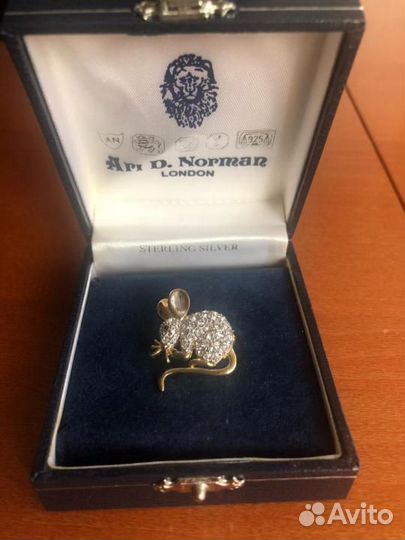 Брошь Swarovski. Бренд Ari D.Norman. Англия