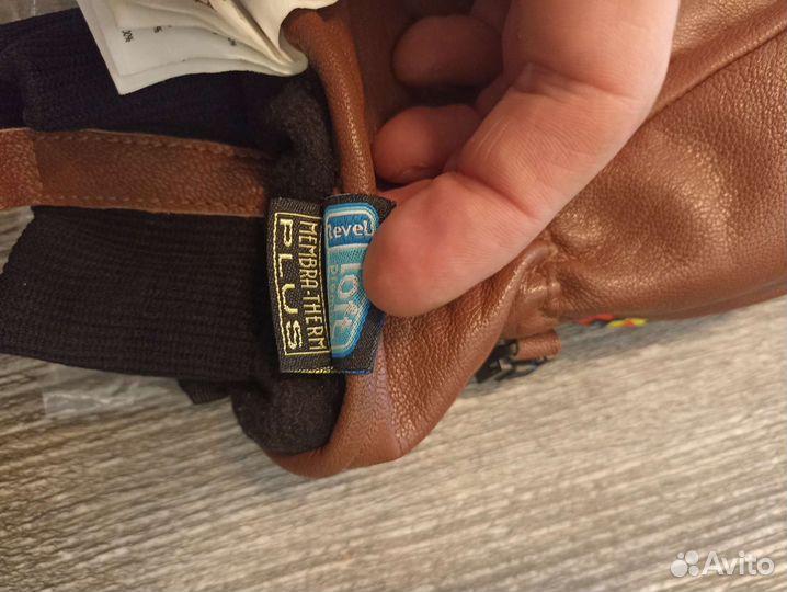 Level Empire варежки