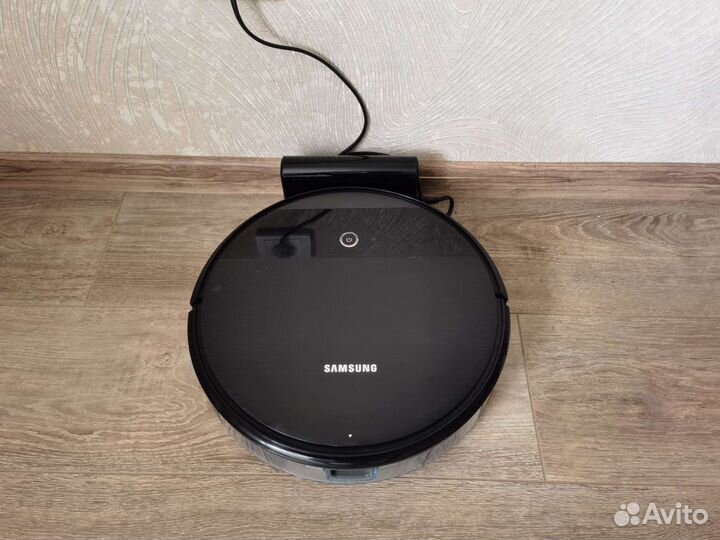 Робот пылесос samsung VR05R5050WK