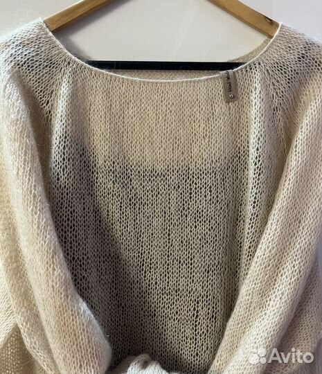 Свитер из мохера ручной вязки