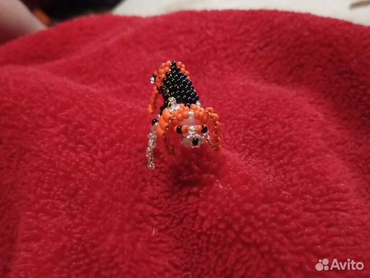 Собака из бисера